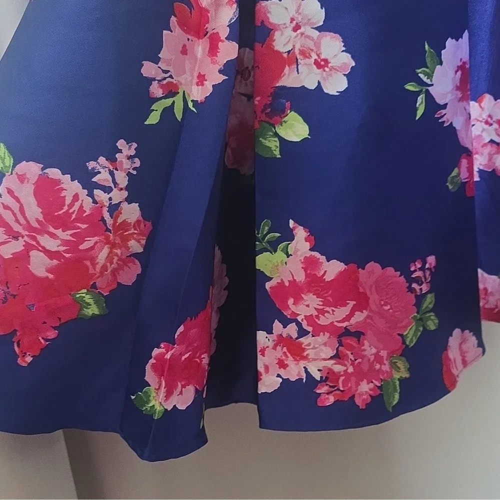B. Darlin Blue Floral Flare/Pleated Lined Short Zip Up Skirt Girls 7/8